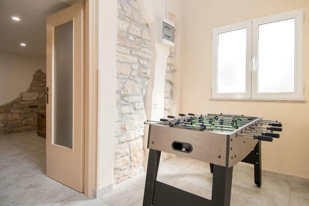 Holiday Home Giovanni Vabriga With Private Jacuzzi Tar-Vabriga
