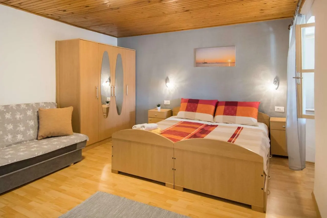 Holiday Home Giovanni Vabriga With Private Jacuzzi Tar-Vabriga 0*,