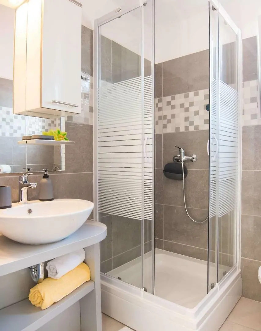 Holiday Home Giovanni Vabriga With Private Jacuzzi Tar-Vabriga 0*,  クロアチア